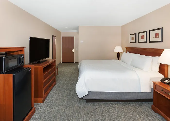 Holiday Inn Express & Suites Tilton By Ihg